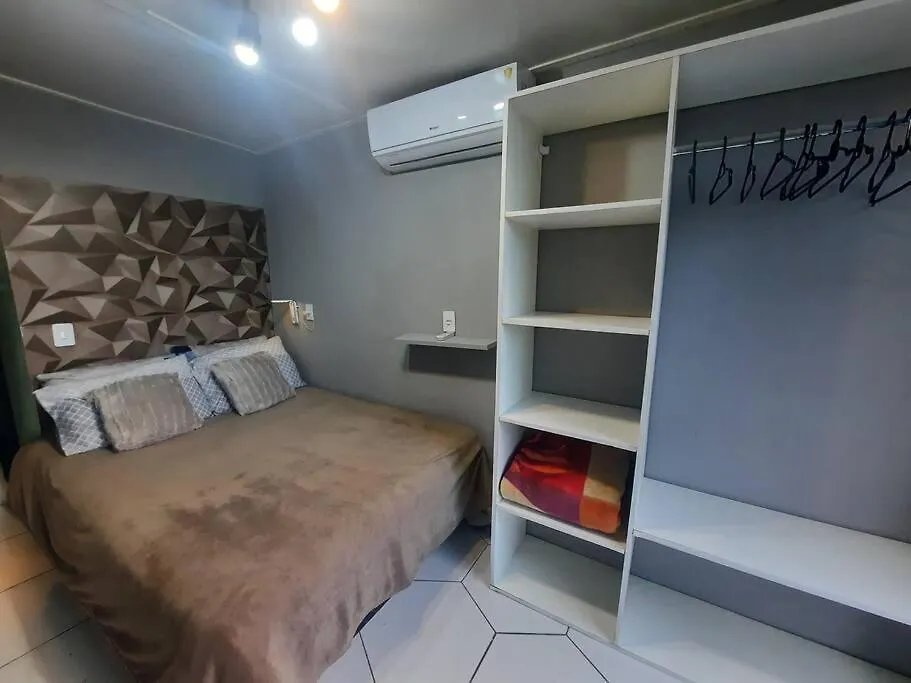 Apartamento Container Com Patio, Vaga Para Carro E Split Canoas
